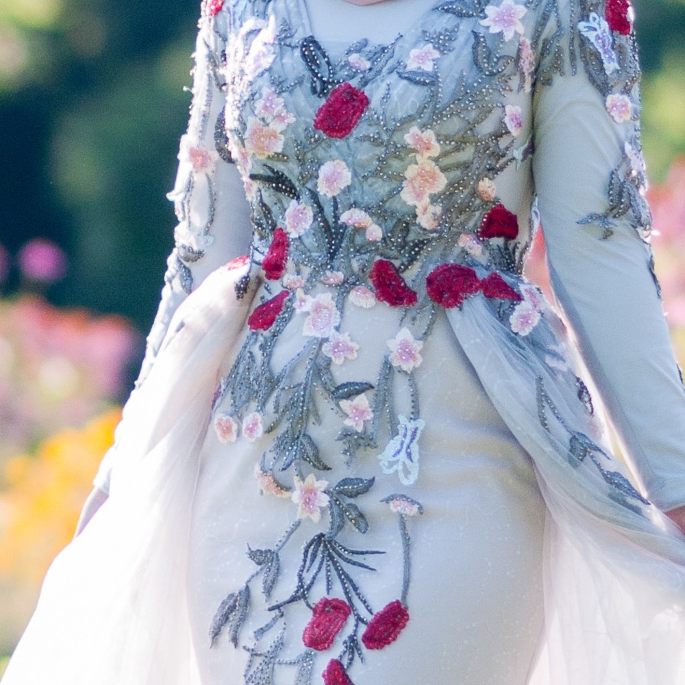 Mac Duggal Floral Embellished Dress in Cream and Red - Picture 2 of 10